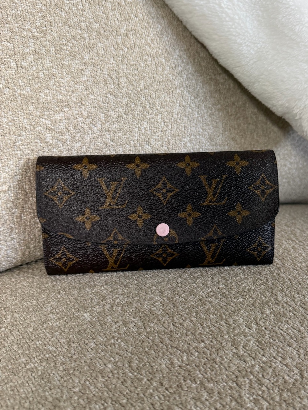RARE Louis Vuitton Emilie Long Wallet Monogram Rose Ballerine Pink Interior